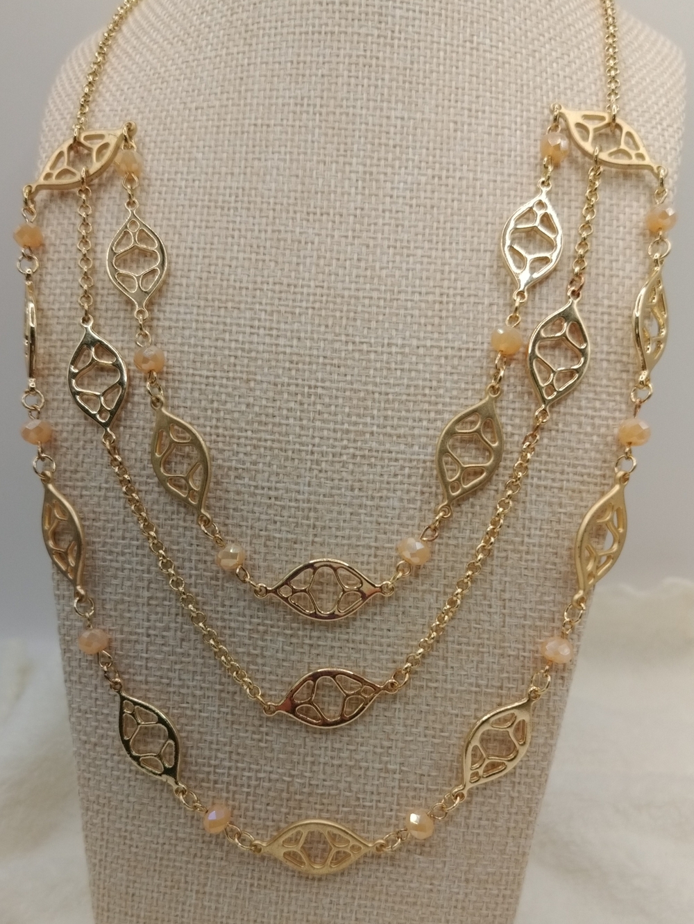 Apt. 9 Gold-Tone Layered Leaf & Peach Pink Iridescent Beaded Necklace New